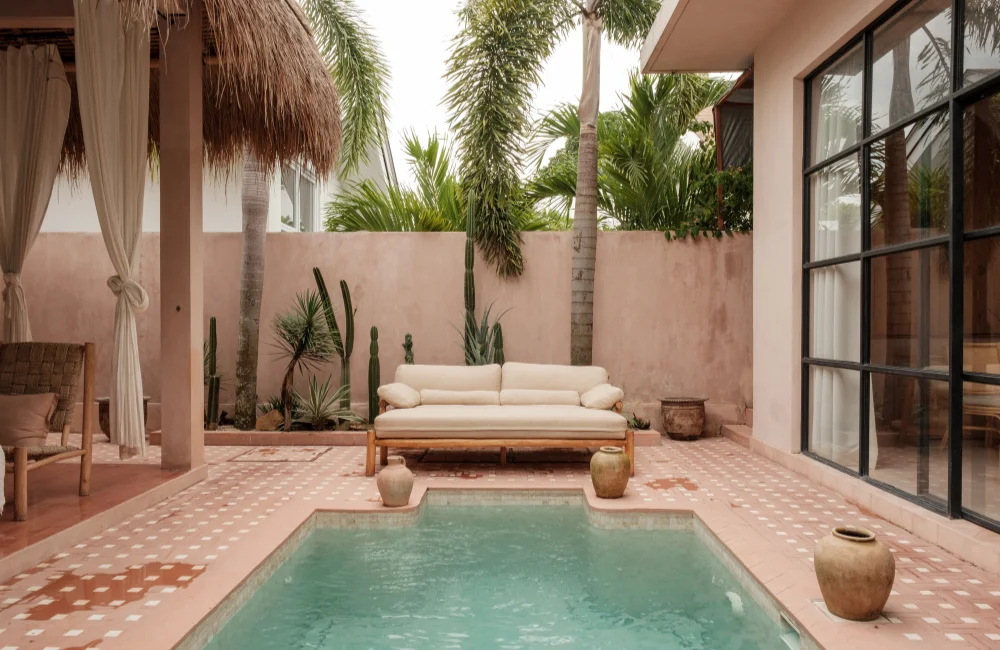 พัทยา ฮอลิเดย์ แอท วีรันดา เรสซิเดนซ์ (Pattaya Holiday at Veranda Residence)