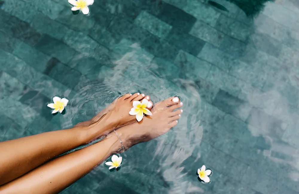 ซันเซ็ท วิลเลจ บีช รีสอร์ต (Sunset Village Beach Resort)